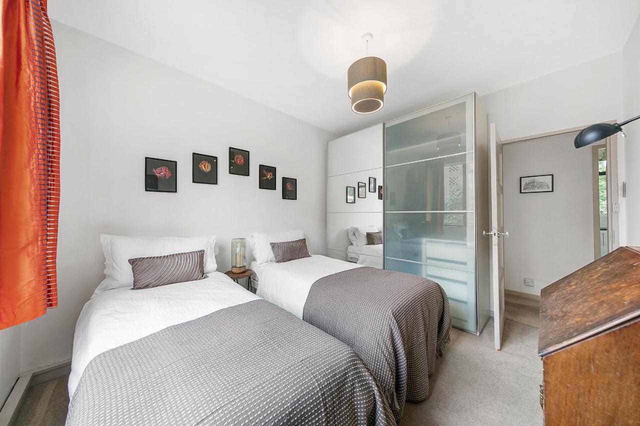 Veeve - Thirties Icon By Sadler'S Wells Apartment London Bagian luar foto